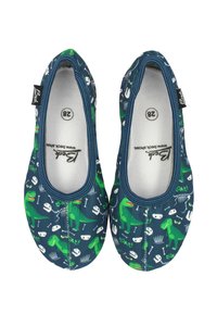 Schuhe aus navyfarbigem Stoff mit einem verspielten Dinosaurier- und Skelettmuster. Abgerundete Zehen und elastische Öffnungen für einfaches Anziehen. Größe 28.