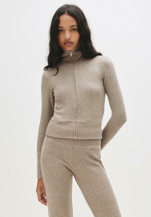 SOFT TOUCH - Gilet - ochre