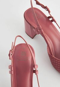 Next FOREVER COMFORT SQUARE TOE WEAVE - Klasszikus sarkú cipők - rose pink