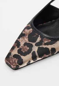 Kennel + Schmenger FRANCA - Baletkurpes ar atvērtu aizmuguri - black/beige