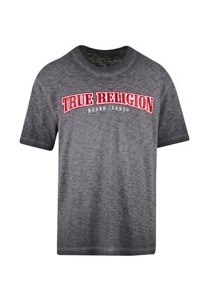 Pilkas trumpas rankovėmis marškinėliai su raudonu logo, kuriame parašyta "TRUE RELIGION BRAND JEANS" per krūtinę, pagaminti iš minkštos, tekstūruotos medžiagos.