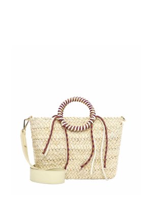 Geflochtene Strohtasche mit rundem geflochtenem Griff, umwickelt mit cremefarbenem und weinrotem Stoff, mit langen Kordelzügen und verstellbarem cremefarbenem Schulterriemen.