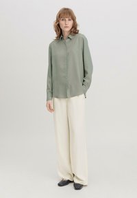 hessnatur Overhemdblouse - seegras
