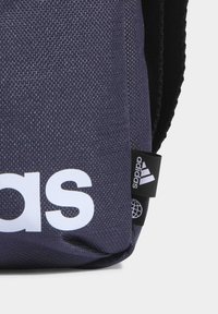 adidas Sportswear ESSENTIALS ORGANIZER - Bandolera - shadow navy   black   white