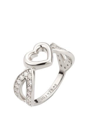 Silberner Ring mit offenem Herzdesign und geschwungenem Band, verziert mit kleinen klaren Edelsteinen, innen mit "JGJ 925 Ag" graviert.