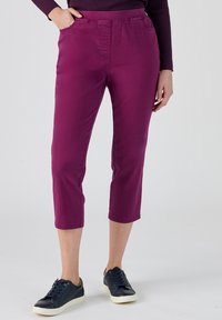 Damart COURT GABARDINE EXTENSIBLE - Pantalones - purple