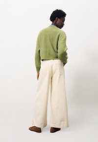 FRNCH NAICHA - Pullover - olive