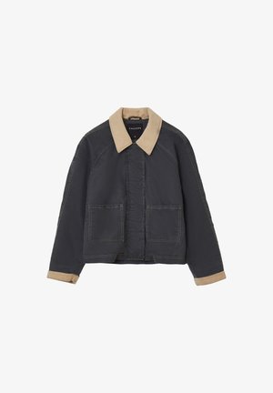 Graue Canvasjacke mit einem beigen Cordkragen, zwei Fronttaschen und kontrastierenden Nähten. Sie hat eine lockere Passform und ein verkürztes Design.