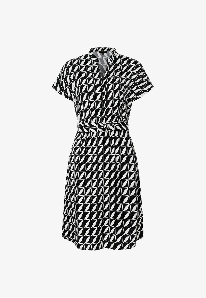 Robe à manches courtes à motif géométrique noir et blanc avec des boutons sur le devant et une ceinture assortie à la taille.