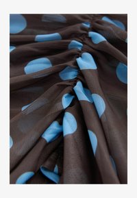 Valimata, chocolate brown blue polka dot