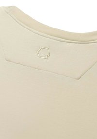 Thumbnail Image 6