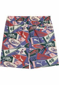 Shorts Puma con un motivo grafico multicolore in rosso, verde e viola, dotati di loghi e numeri, con una vita elastica.