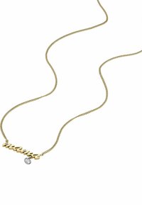 Collier en or avec pendentif « maman » et petit accent en diamant rond. Texture lisse, design de lettrage courbé et finition brillante.