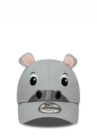 Graueltaschenmütze für Kleinkinder mit einem Nilpferdmotiv, das große schwarze Augen, eine graue Nase und weiche, rosa Ohren auf der Oberseite hat. Verstellbarer Riemen auf der Rückseite.