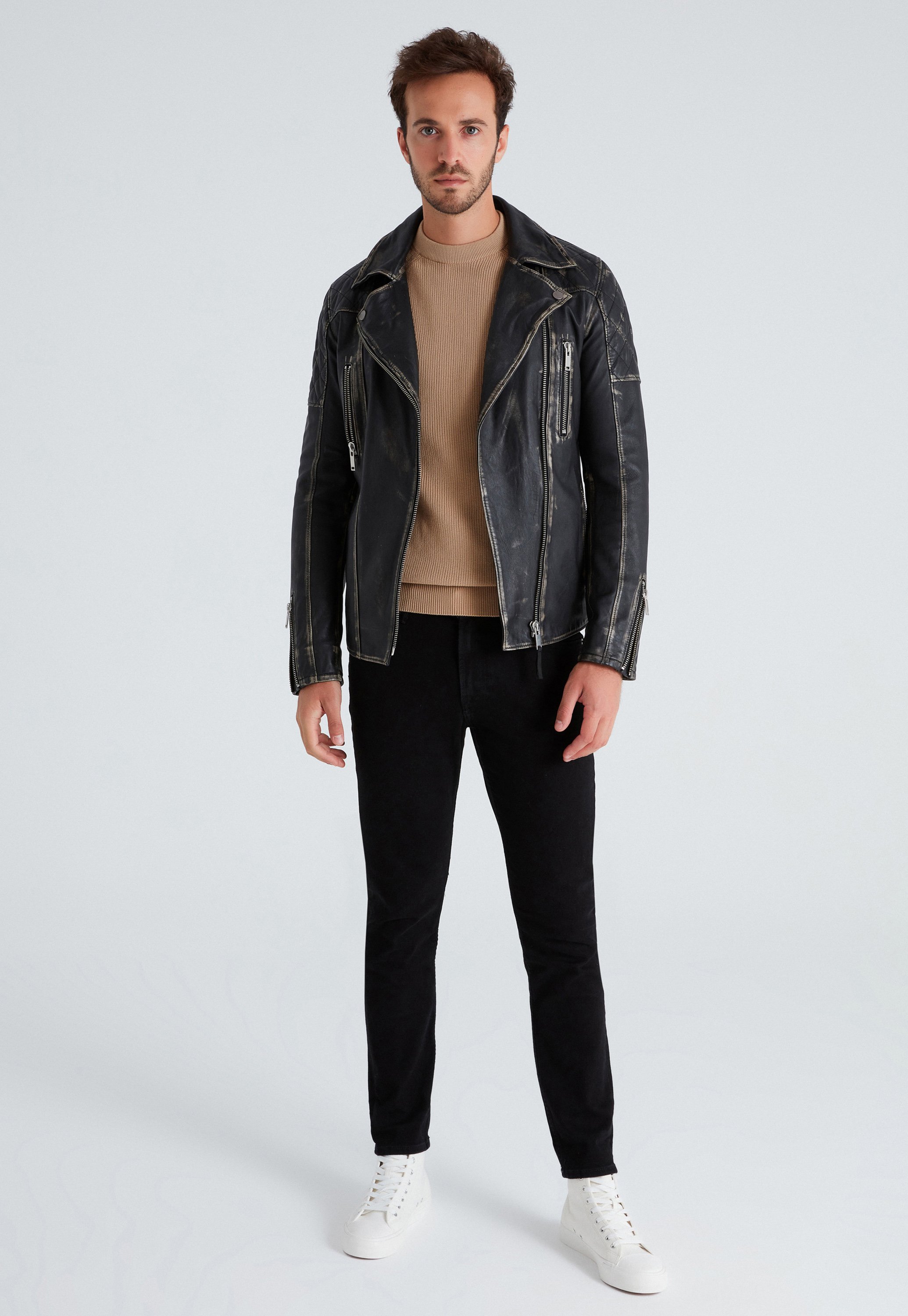 Desert Boots da Uomo in Pelle scamosciata marrone scuro | Desert Boot |  Clarks®