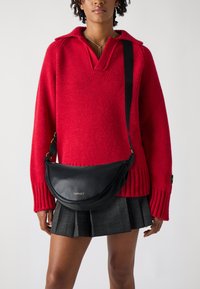 TWINSET BAG - Soma ar siksnu pāri ķermenim - nero
