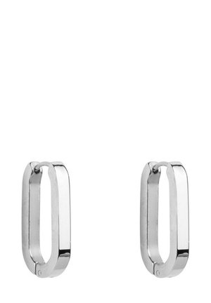 Paire de boucles d’oreilles créoles rectangulaires argentées brillantes avec bords arrondis et fermoir articulé.