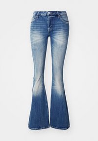 Pantalones acampanados en denim de azul claro a oscuro con una textura desvanecida, con un estilo clásico de cinco bolsillos y cierre de botón.