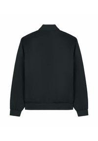 Giacca bomber nera, materiale sintetico liscio, polsini e orlo a costine, design minimalista, assenza di loghi o motivi visibili, colletto standard.