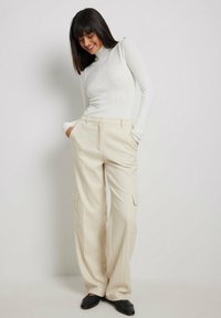 Pantalon cargo - cream
