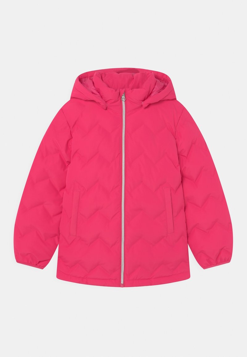 Veste matelassée rose vif avec fermeture éclair avant, capuche, manches longues et deux poches latérales, conçue pour temps froid.