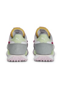 Puma UNISEX różowy