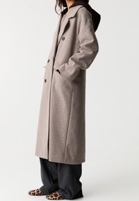 PULL&BEAR Cappotto classico - brown