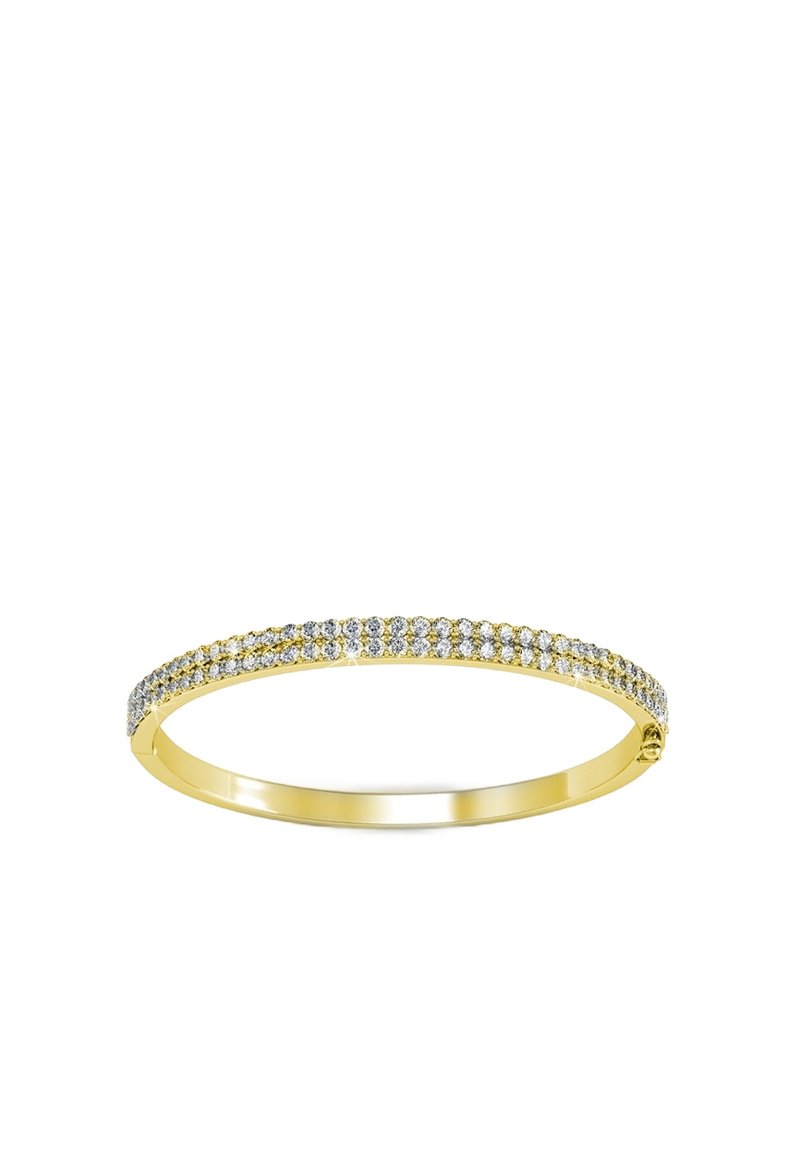 Bracciale a bangles in oro con una fila di piccole pietre trasparenti rotonde lungo il bordo esterno. Superficie liscia con una finitura lucida.