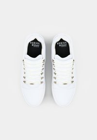 Nubikk Tenisky - white