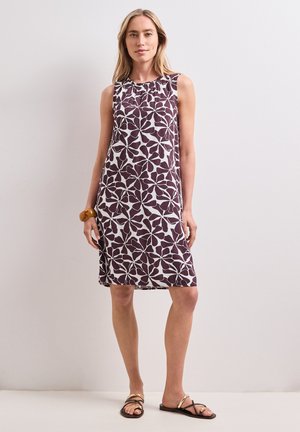Street One, KNIELANGES KLEID MIT RUNDHALSAUSSCHNITT - Robe de jour - rustic rouge