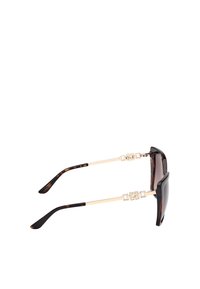 Sluneční brýle ve tvaru čtverce s želvovinovým vzorem, se zlatými raménky ozdobenými geometrickými řetězovými články a tmavými tónovanými skly.