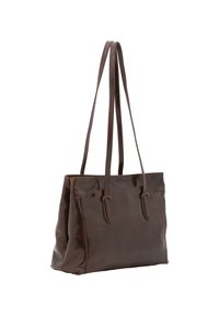 Bruine leren tote bag met twee lange handvatten, rechthoekige vorm, gladde textuur en minimalistisch ontwerp zonder zichtbare hardware.