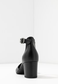 Gabor Pumps - black