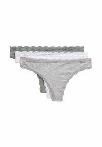 Tre par damunderkläder i grått, vitt och grönt. Tillverkade av bomull med böljande spetskant längs midjan.