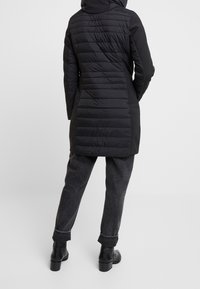 s.Oliver Kort kappa / rock - black