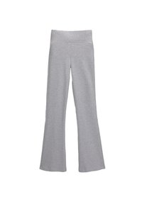 Pantalon de yoga évasé gris en tissu doux et extensible. Il présente une large ceinture élastique et une texture lisse sans motifs ni accents.