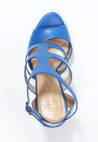 Bruno Premi Sandály na vysokém podpatku - blue