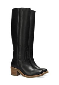 Czarne skórzane botki do kolan z kwadratowym noskiem, niskim obcasem i minimalnymi detalami szycia. Gładka tekstura i smukła sylwetka.