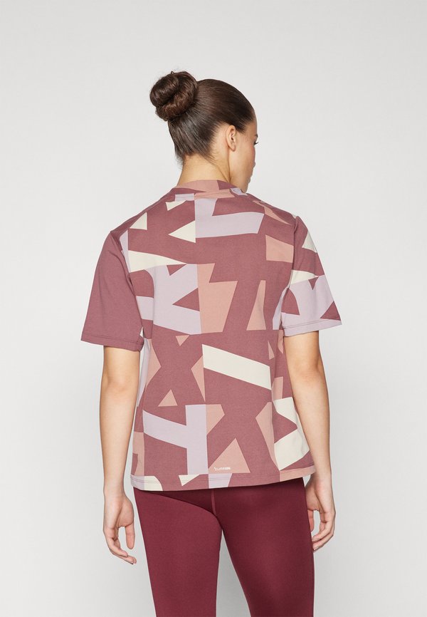 MULTI PRINTED  - Sports T-shirt - quiet crimson3