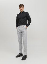 Jack & Jones PREMIUM JPSTOLLIE JJBENJI - Chino-püksid - grey