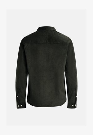 Mørkegrøn kordfløjs skjorte med krave, lange ærmer og knaplukning ved håndleddene, der har en glat tekstur og et enkelt design bagpå.