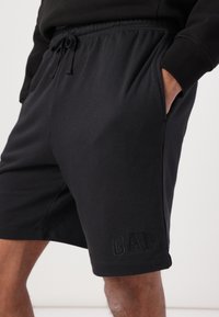 GAP HERITAGE LOGO  - Tepláky - moonless night
