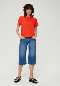 s.Oliver LEICHT VERKÜRZTES  - T-shirt print - dunkelorange