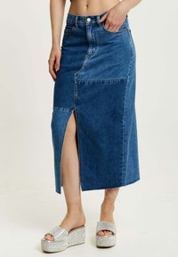 Liquorish Maxi skirt - blue