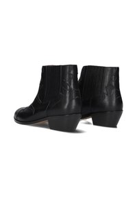 Zwarte leren enkelboots met een ronde neus, elastische zijpanelen en een lage, stevige hak. Bevat decoratieve stikpatronen.