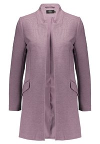 Manteau long pour femme de couleur mauve avec une texture subtilement côtelée, devant ouvert, petit col et poches à rabat de chaque côté.