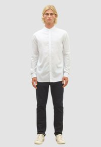 Unausgewählt, bright white