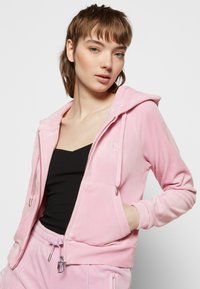 Juicy Couture MADISON - Camisola com fecho - lilac sachet