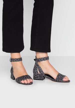 Shoe The Bear Sandales - grey