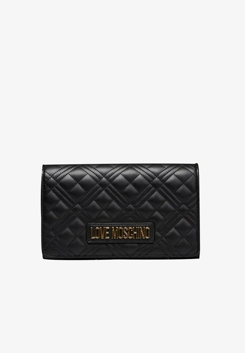 Portefeuille en simili cuir matelassé noir avec une plaque logo "LOVE MOSCHINO" en or. Présente des motifs en diamants et une forme rectangulaire élégante.